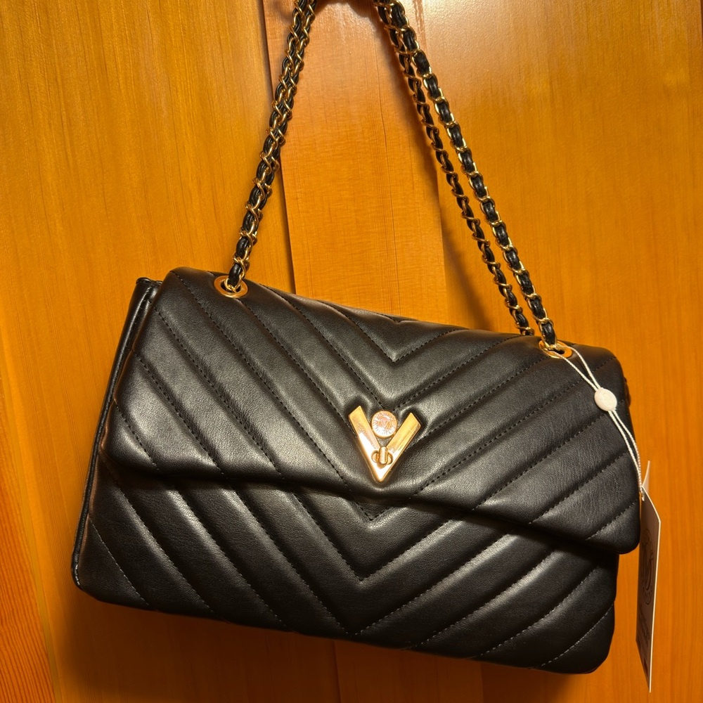 Black Quilted Chain Shoulder Bag